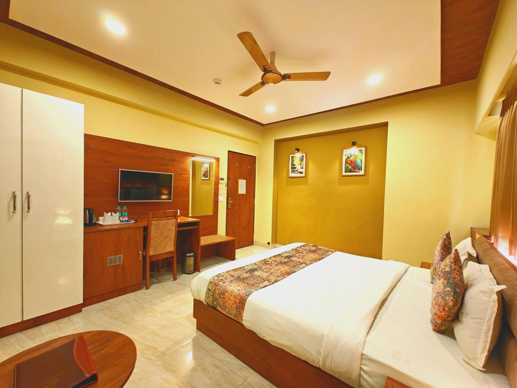 Opulence Inn - 500 Meters From Railway Station Udaipur Kültér fotó