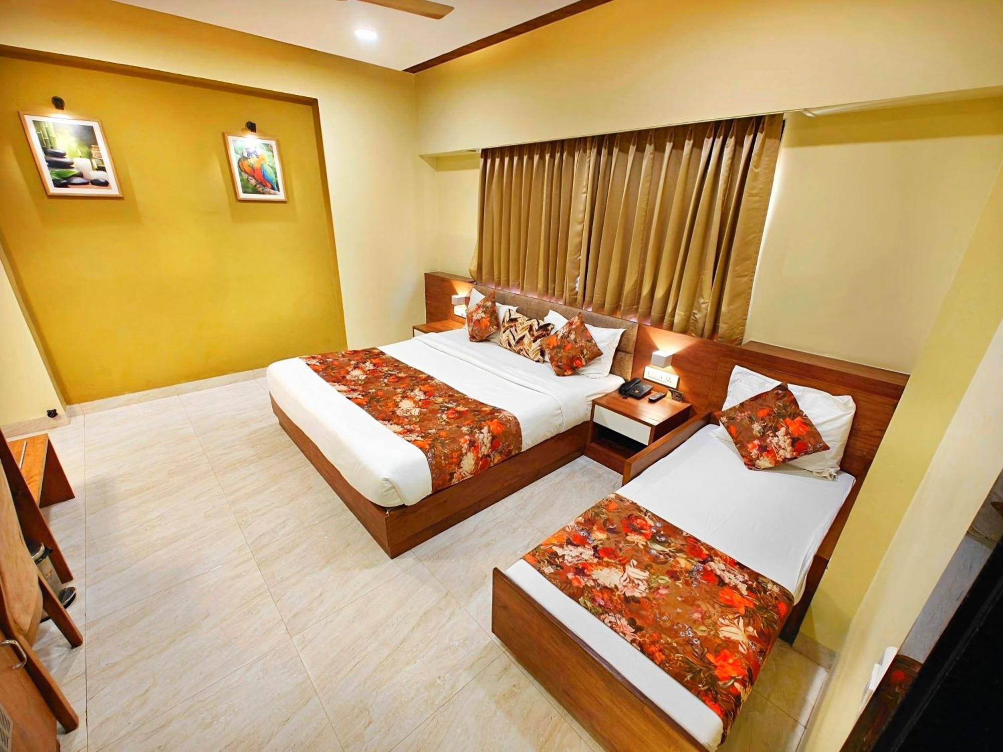 Opulence Inn - 500 Meters From Railway Station Udaipur Kültér fotó